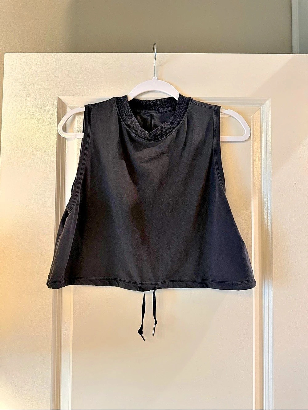 Lululemon Sculpt Cropped Tank Top *Cinch Black